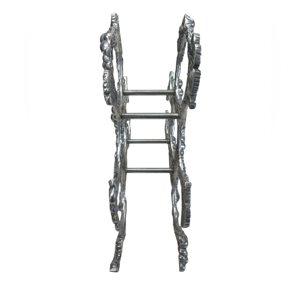 Arthur Court freestanding rack